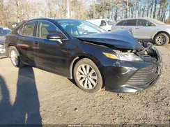 JTNB11HK1J3009643 2018 TOYOTA CAMRY