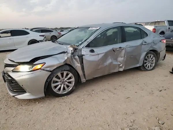 JTNB11HK1J3010355 2018 TOYOTA CAMRY - Image 1