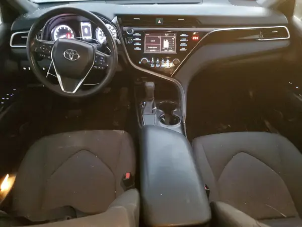 JTNB11HK1J3010355 2018 TOYOTA CAMRY - Image 8