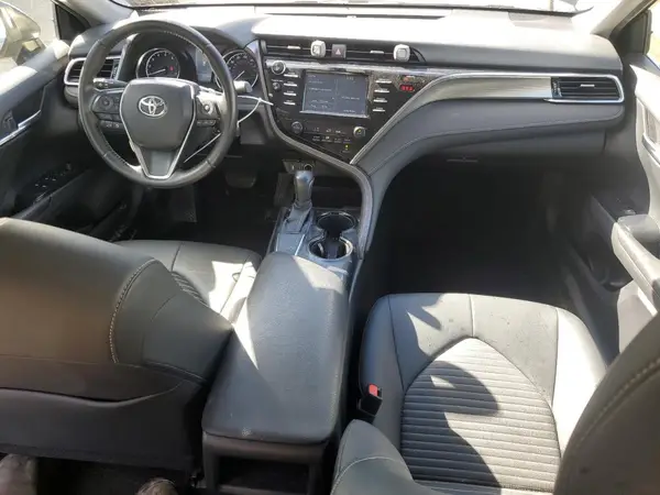 JTNB11HK1J3011005 2018 TOYOTA CAMRY - Image 8