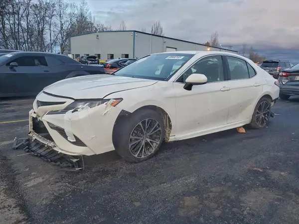 JTNB11HK1J3013918 2018 TOYOTA CAMRY - Image 1