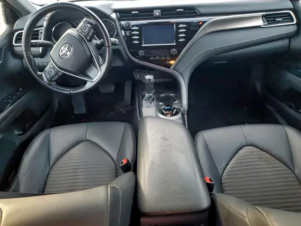 JTNB11HK1J3013918 2018 TOYOTA CAMRY - Image 8
