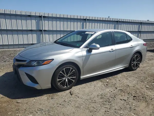 JTNB11HK1J3015121 2018 TOYOTA CAMRY - Image 1