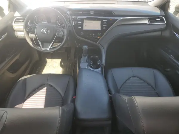 JTNB11HK1J3015121 2018 TOYOTA CAMRY - Image 8