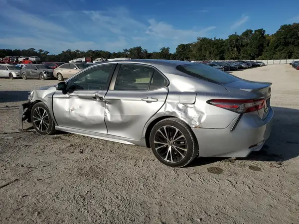 JTNB11HK1J3016236 2018 TOYOTA CAMRY - Image 2