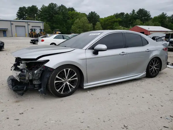 JTNB11HK1J3019475 2018 TOYOTA CAMRY - Image 1