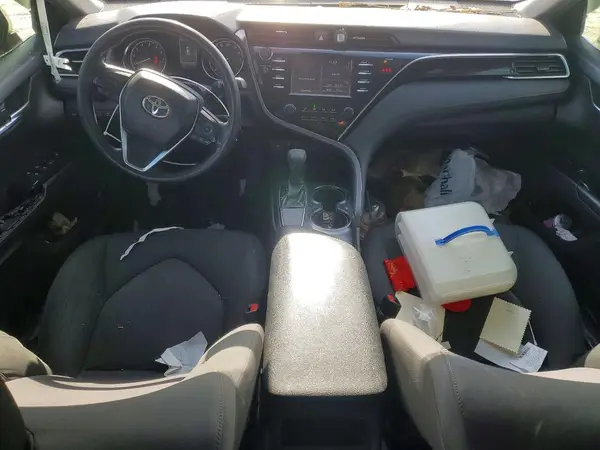 JTNB11HK1J3022814 2018 TOYOTA CAMRY - Image 8
