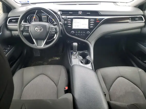 JTNB11HK1J3023557 2018 TOYOTA CAMRY - Image 8