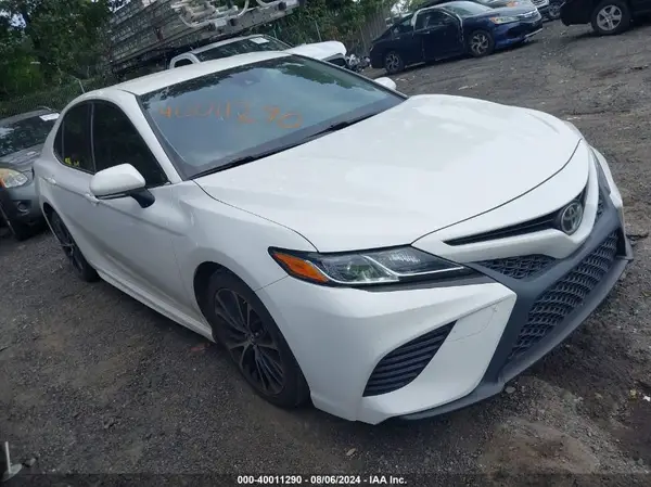 JTNB11HK1J3024868 2018 TOYOTA CAMRY - Image 1