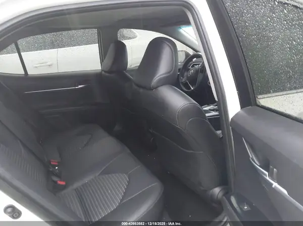 JTNB11HK1J3025826 2018 TOYOTA CAMRY - Image 8