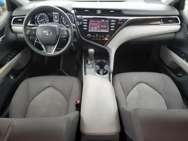 JTNB11HK1J3026104 2018 TOYOTA CAMRY - Image 8