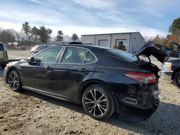 JTNB11HK1J3026930 2018 TOYOTA CAMRY - Image 2