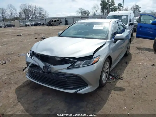 JTNB11HK1J3027415 2018 TOYOTA CAMRY - Image 2