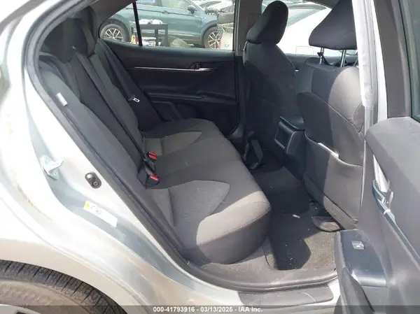 JTNB11HK1J3027415 2018 TOYOTA CAMRY - Image 8