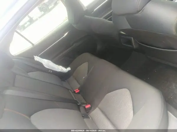 JTNB11HK1J3027799 2018 TOYOTA CAMRY - Image 8