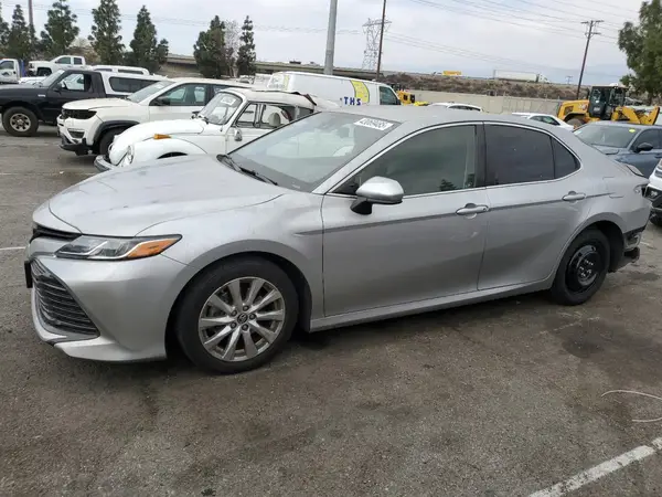 JTNB11HK1J3029696 2018 TOYOTA CAMRY - Image 1