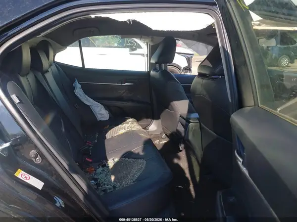 JTNB11HK1J3030279 2018 TOYOTA CAMRY - Image 8