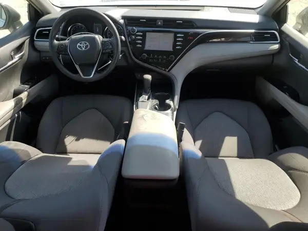 JTNB11HK1J3030668 2018 TOYOTA CAMRY - Image 8