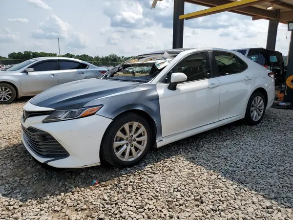 JTNB11HK1J3032808 2018 TOYOTA CAMRY - Image 1