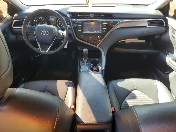 JTNB11HK1J3034929 2018 TOYOTA CAMRY - Image 8