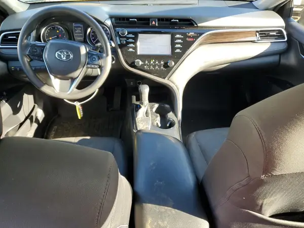 JTNB11HK1J3037569 2018 TOYOTA CAMRY - Image 8