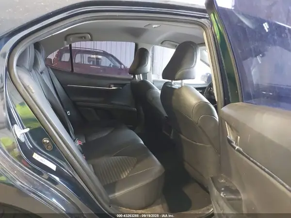 JTNB11HK1J3038933 2018 TOYOTA CAMRY - Image 8