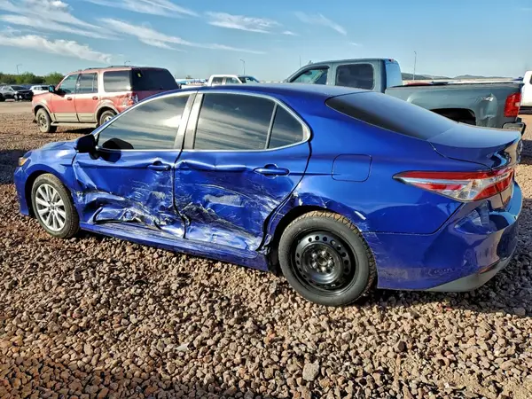 JTNB11HK1J3039421 2018 TOYOTA CAMRY - Image 2