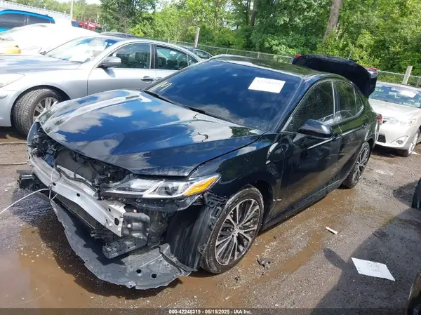 JTNB11HK1J3039466 2018 TOYOTA CAMRY - Image 2