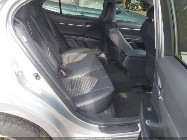 JTNB11HK1J3042819 2018 TOYOTA CAMRY - Image 8