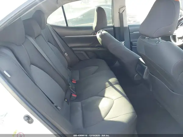 JTNB11HK1J3044487 2018 TOYOTA CAMRY - Image 8
