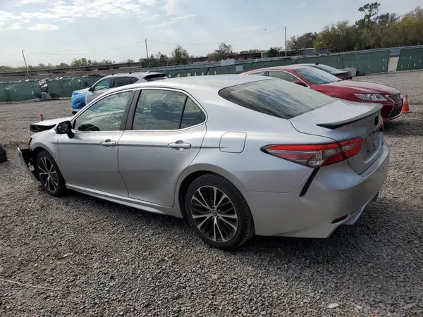 JTNB11HK1J3044652 2018 TOYOTA CAMRY - Image 2