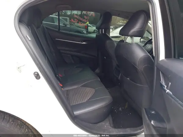 JTNB11HK1J3045400 2018 TOYOTA CAMRY - Image 8