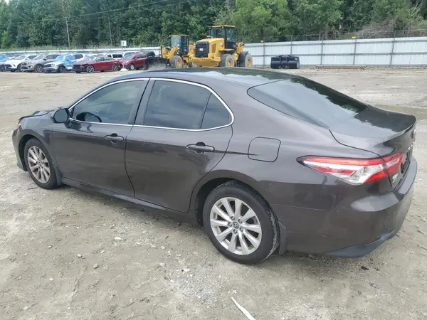 JTNB11HK1J3046272 2018 TOYOTA CAMRY - Image 2