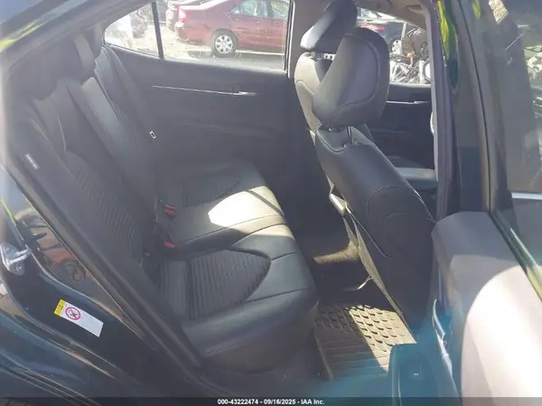 JTNB11HK1J3046417 2018 TOYOTA CAMRY - Image 8