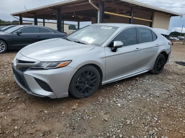 JTNB11HK1J3046515 2018 TOYOTA CAMRY - Image 1