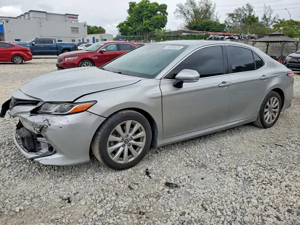 JTNB11HK1J3047051 2018 TOYOTA CAMRY - Image 1