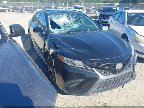 JTNB11HK1J3047311 2018 TOYOTA CAMRY - Image 1