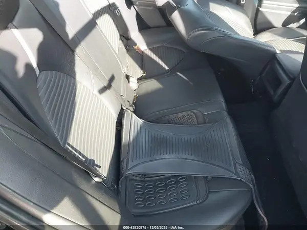 JTNB11HK1J3048006 2018 TOYOTA CAMRY - Image 8