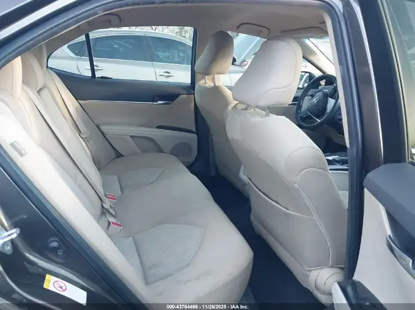 JTNB11HK1J3048491 2018 TOYOTA CAMRY - Image 8