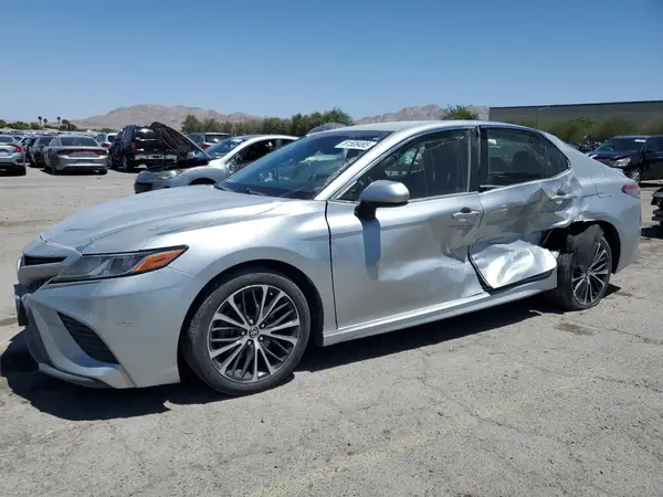 JTNB11HK1J3048989 2018 TOYOTA CAMRY - Image 1