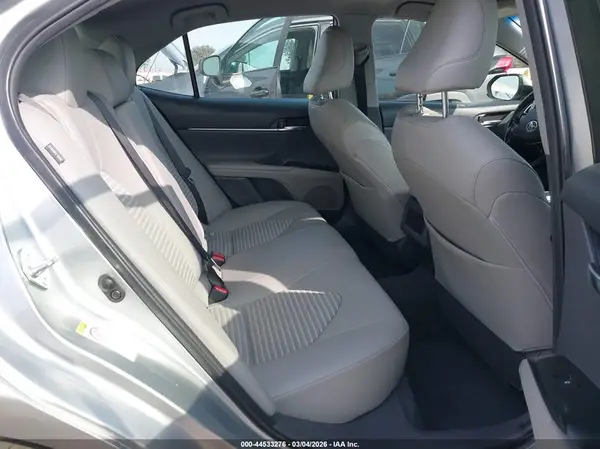 JTNB11HK1J3050788 2018 TOYOTA CAMRY - Image 8