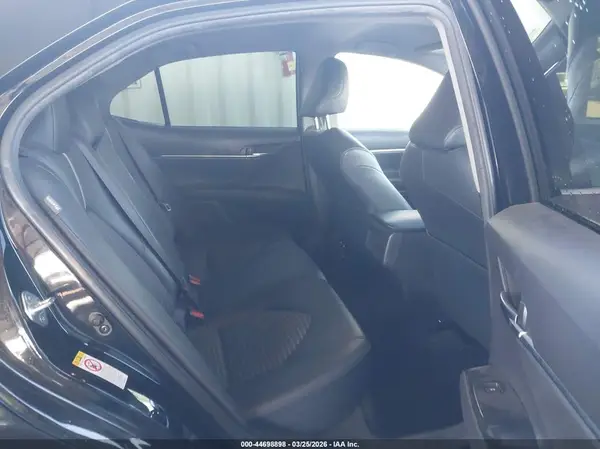 JTNB11HK1J3058096 2018 TOYOTA CAMRY - Image 8