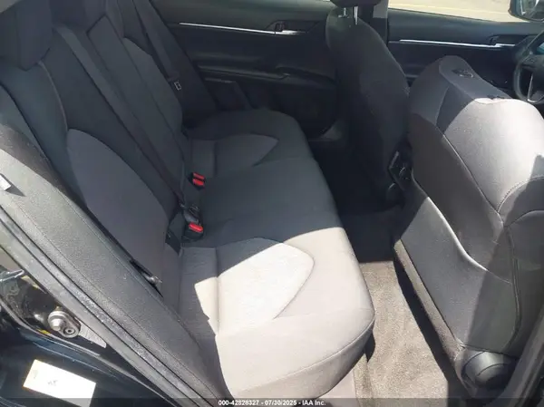 JTNB11HK2J3000384 2018 TOYOTA CAMRY - Image 8