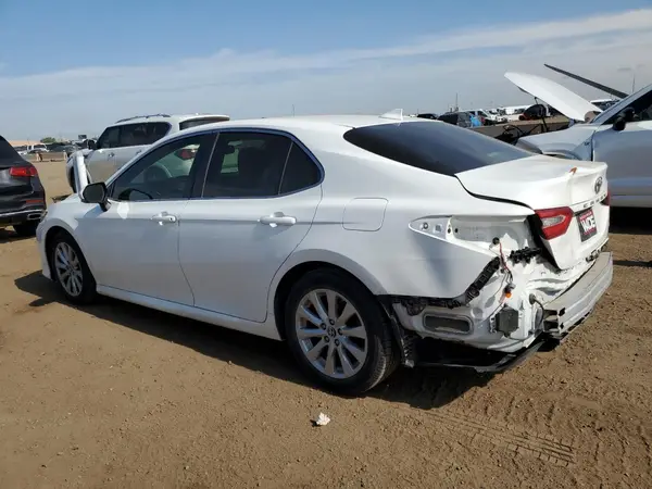JTNB11HK2J3000532 2018 TOYOTA CAMRY - Image 2
