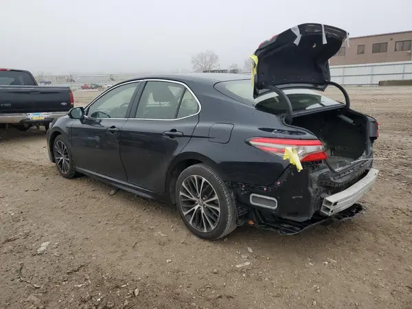 JTNB11HK2J3004127 2018 TOYOTA CAMRY - Image 2