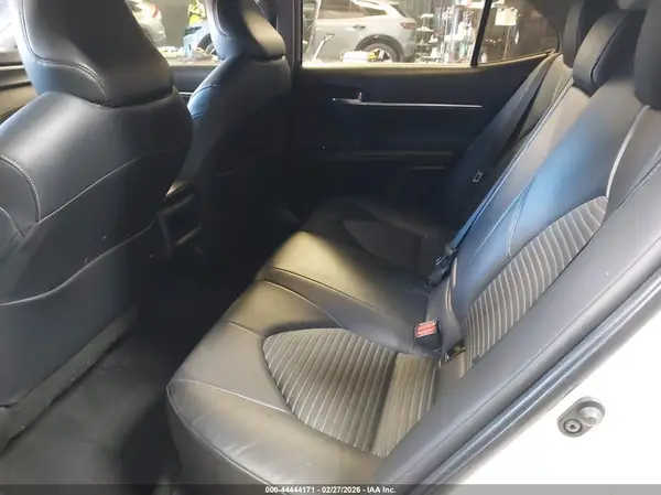 JTNB11HK2J3004161 2018 TOYOTA CAMRY - Image 8