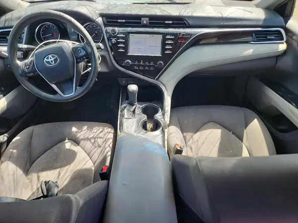 JTNB11HK2J3005956 2018 TOYOTA CAMRY - Image 8