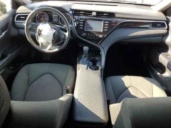 JTNB11HK2J3006864 2018 TOYOTA CAMRY - Image 8