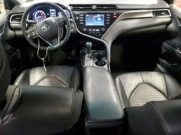 JTNB11HK2J3008016 2018 TOYOTA CAMRY - Image 8
