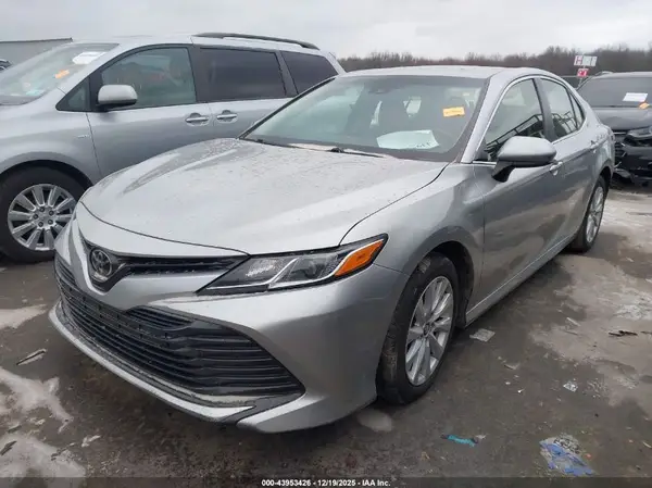 JTNB11HK2J3012020 2018 TOYOTA CAMRY - Image 2